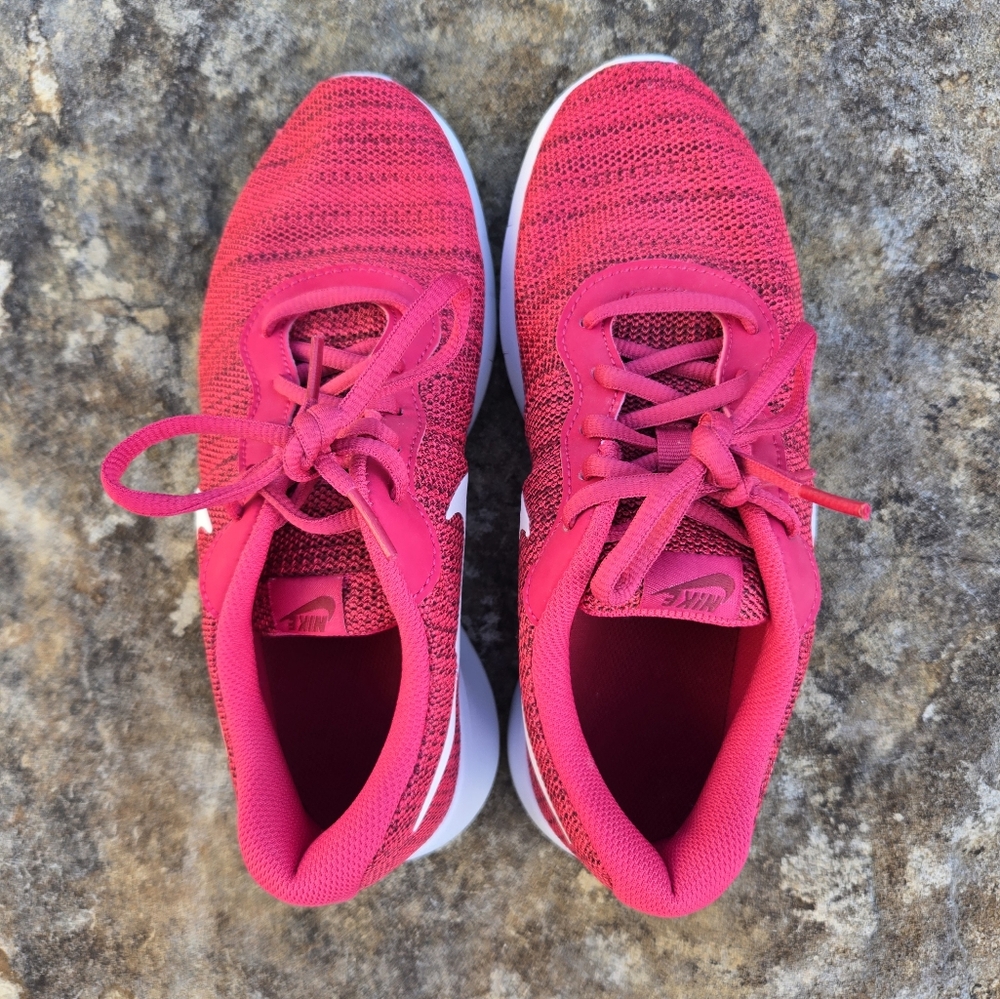 NWOT Nike Kids Tanjun Rush Running Shoe - Picture 5 of 7